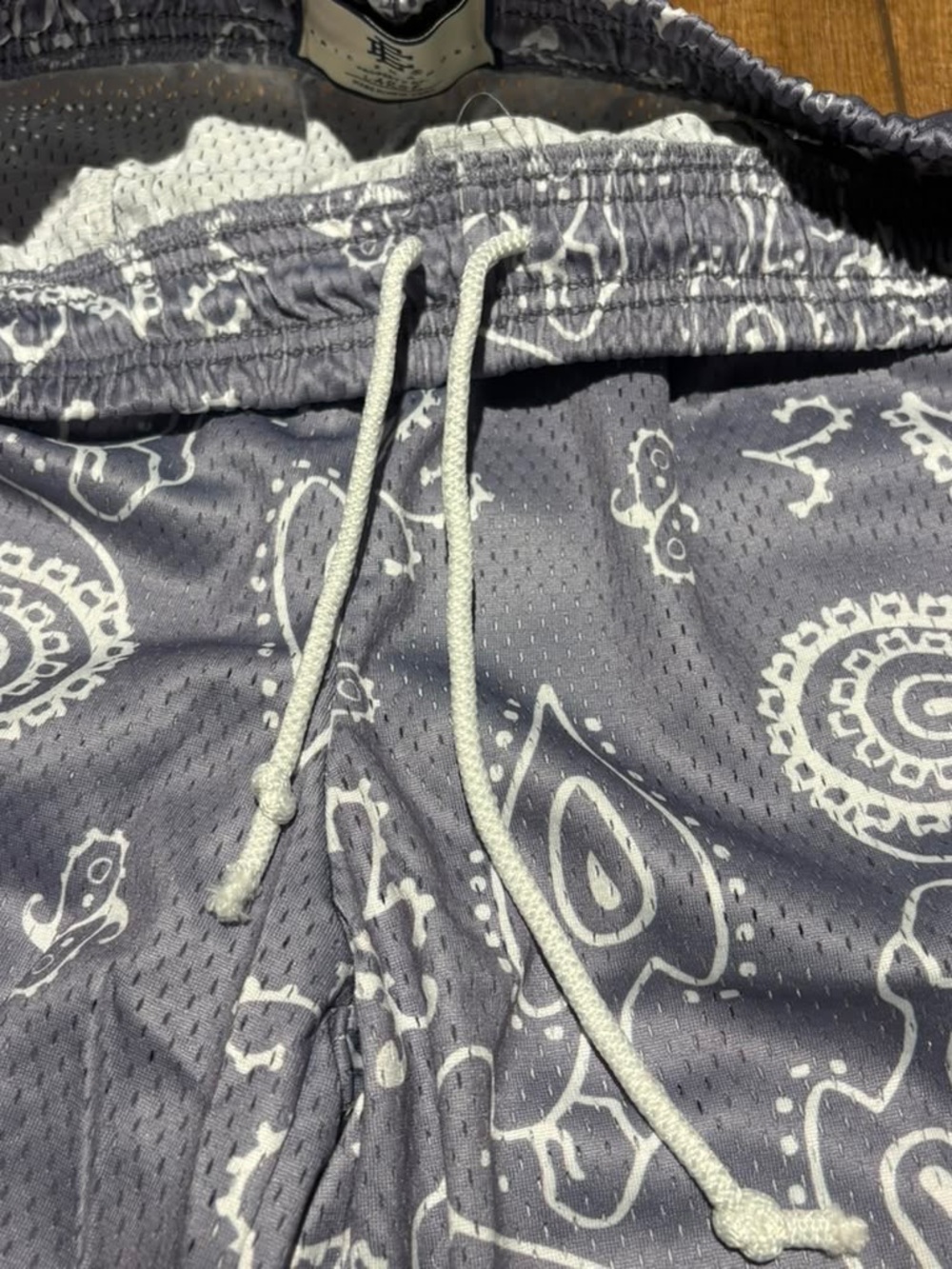 Eric Emanuel EE Gray Paisley Bandana Mesh Shorts Brand New - Picture 5 of 11